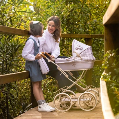 Класична коляска DeCuevas 80078 Verona з сумкою